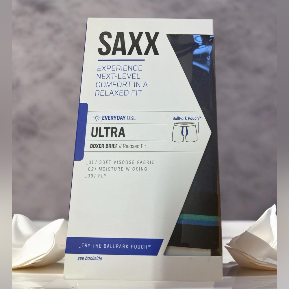 Saxx mens underwear Ultra Boxer Brief Relaxed Fit Navy/Small